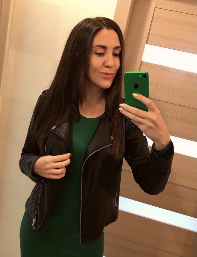 Индивидуалка Карина главное фото в городе Луга 