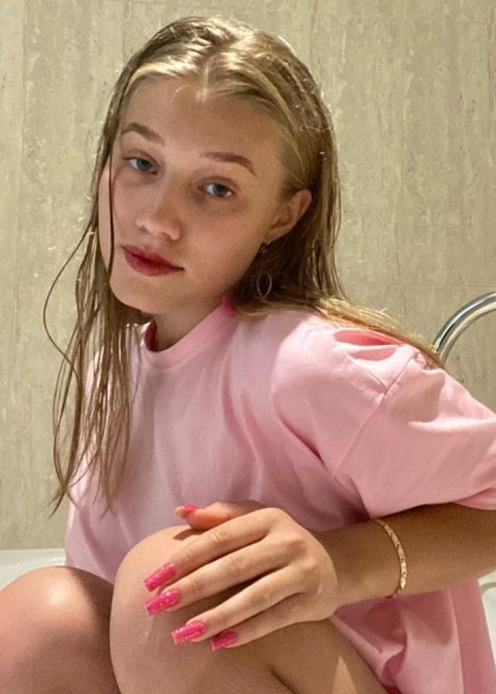 Индивидуалка Анюта главное фото в городе Луга 